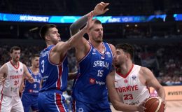 12 Dev Adam liderliği vermedi